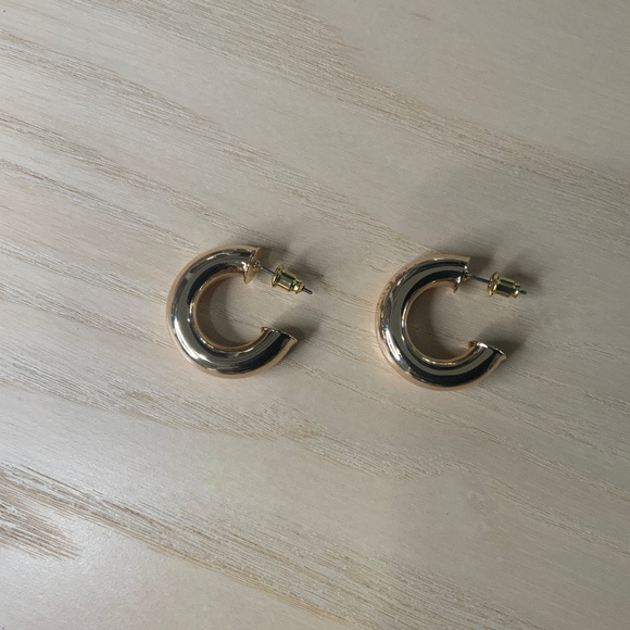 Gold-Colored Helium Hoop Earrings New - Picture 1 of 4